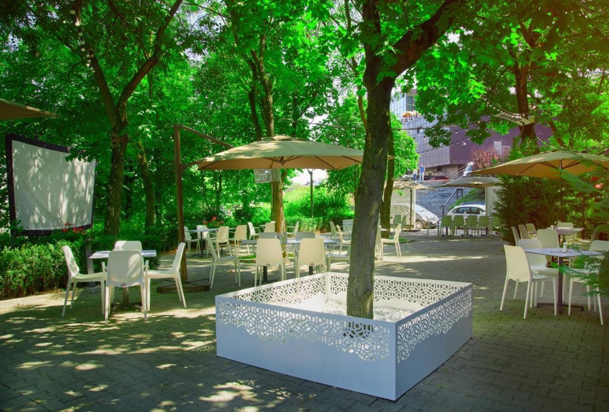 Hotel Univers Cluj-Napoca Luaran gambar