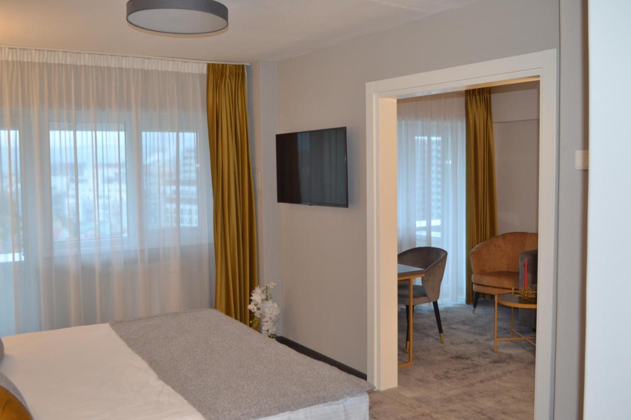 Hotel Univers Cluj-Napoca Luaran gambar