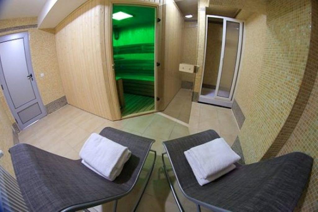 Hotel Univers Cluj-Napoca Luaran gambar